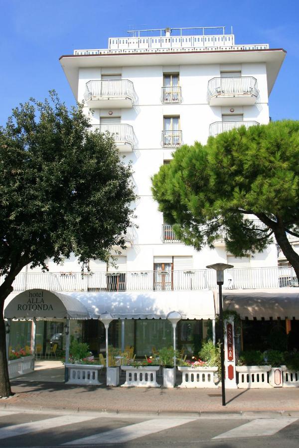 Residence Alla Rotonda Lido di Jesolo Exterior foto